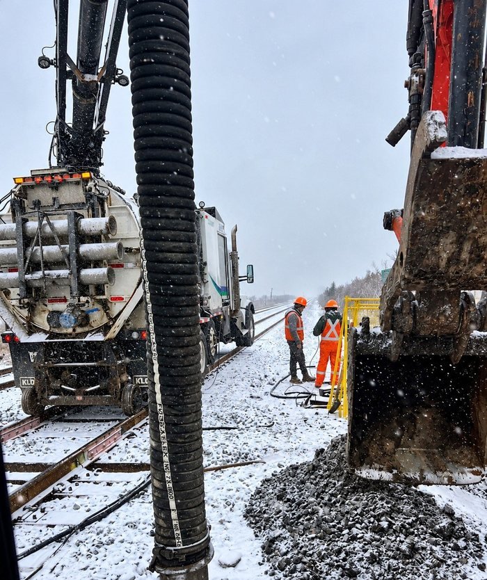 Hydrovac crew on an emergency callout